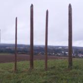 Latten auf Grabhügel